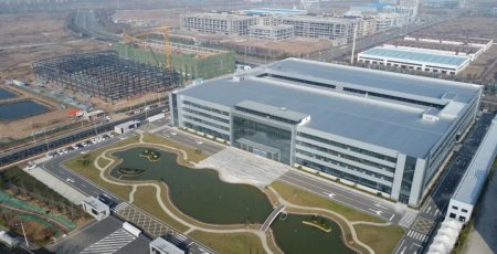 我司汉普森医疗手术机器人项目二期厂房顶棚密封